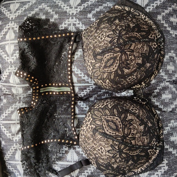 Victoria's Secret Other - VS Very Sexy Push-up Bra